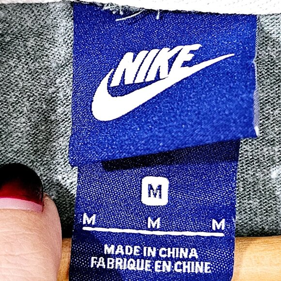 Nike Just Do It‎ Gray Hoodie Sweatshirt Pullover Womens Size M ~SW109.10 - Picture 5 of 5